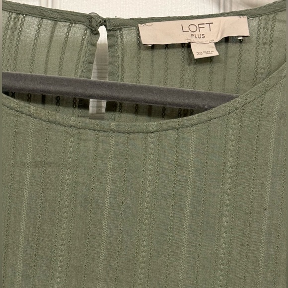 Plus size women blouse - Picture 2 of 3